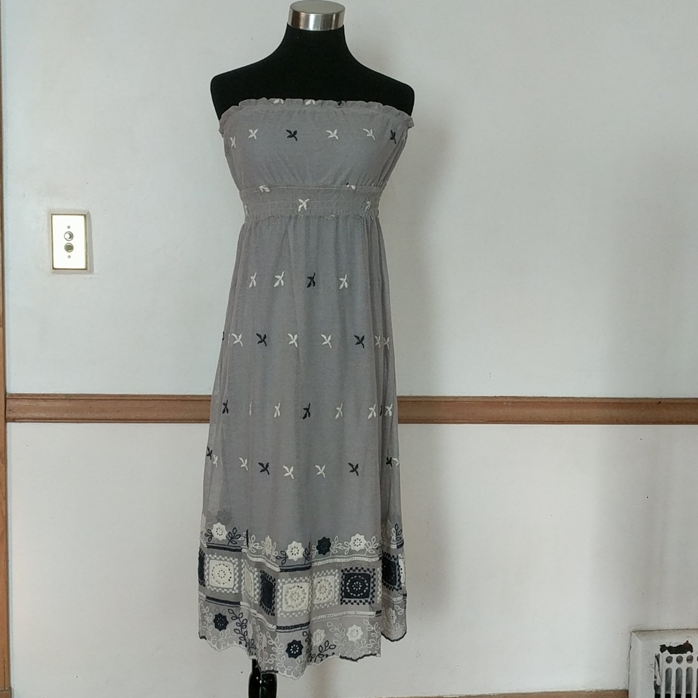 Designer Boutique Embroidered Dress Large